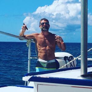 Jay Avendano - Daddy Bloomington, USA